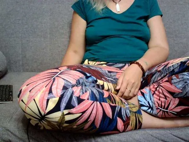 Live sex webcam photo for Sevilay #275697271