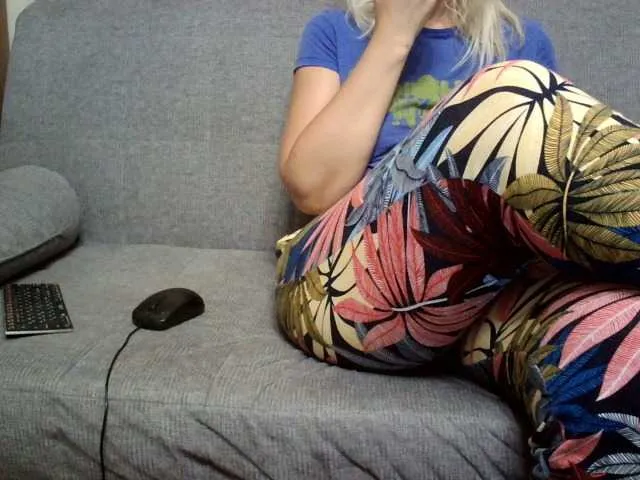 Live sex webcam photo for Sevilay #275924742