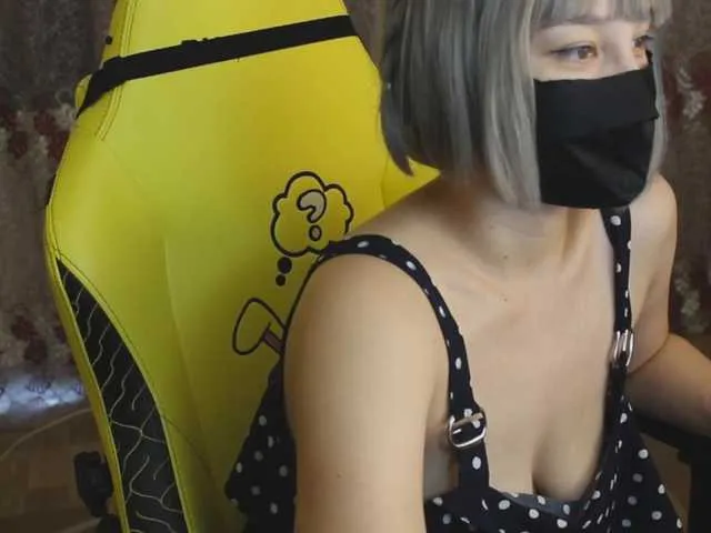 Live sex webcam photo for SexLove12001 #291647438