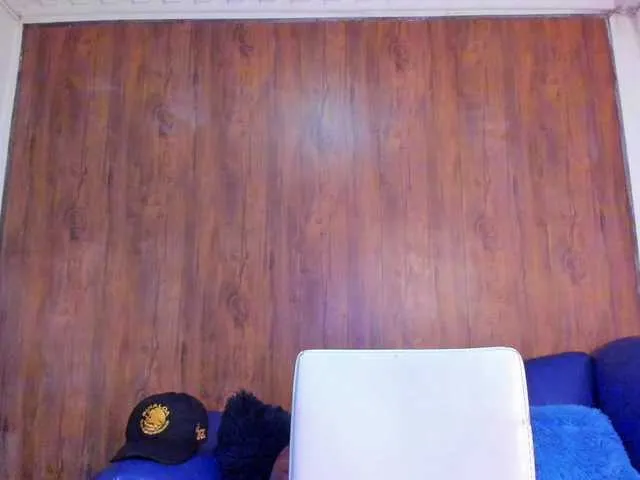 Live sex webcam photo for SexMadBoy #278310051