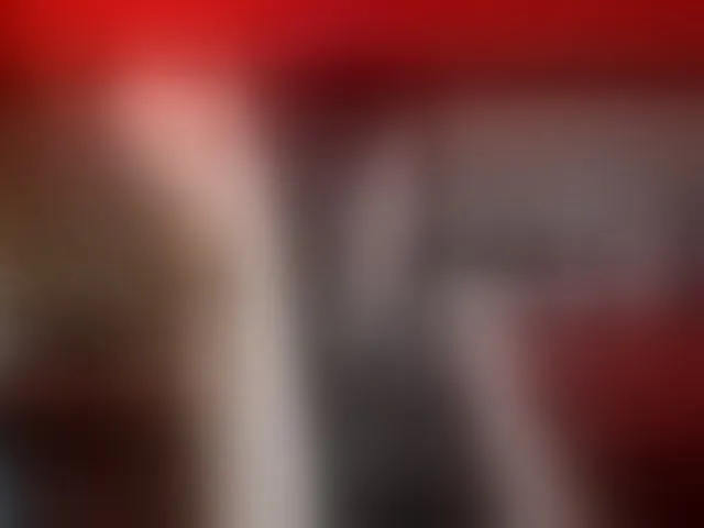 Live sex webcam photo for SexQueen11 #292558699