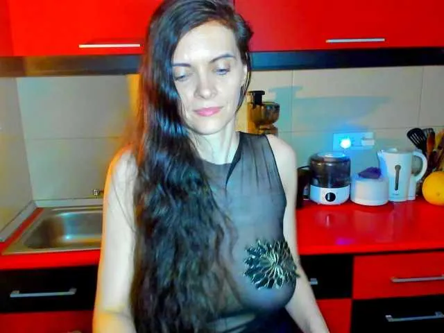 Live sex webcam photo for SexQueen11 #292948662