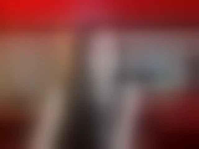 Live sex webcam photo for SexQueen11 #292960770