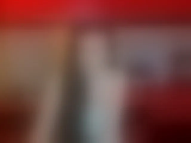 Live sex webcam photo for SexQueen11 #293320916