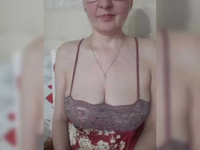 Live sex webcam photo for SexiestJess45 #290788413