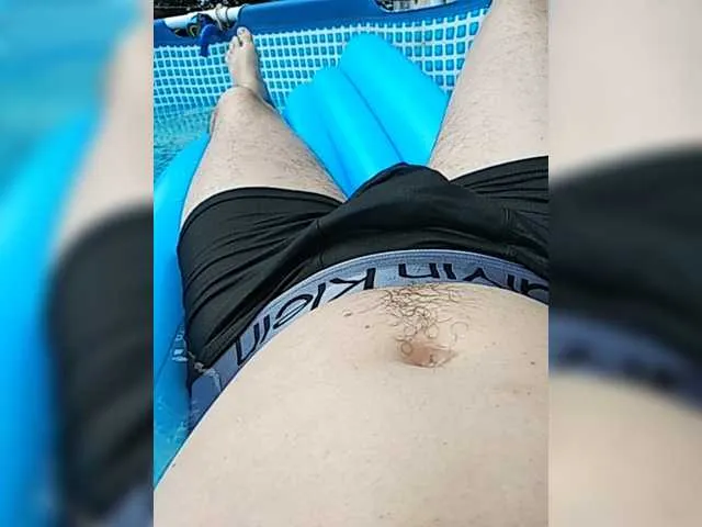 Live sex webcam photo for Sexmenaa #273897843