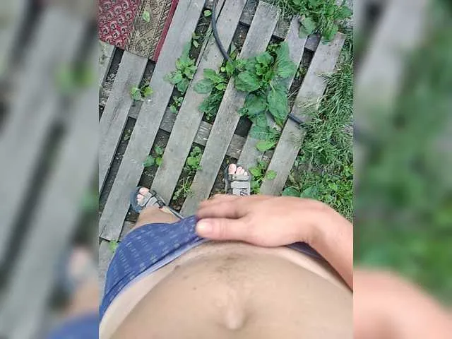 Live sex webcam photo for Sexmenaa #275619019