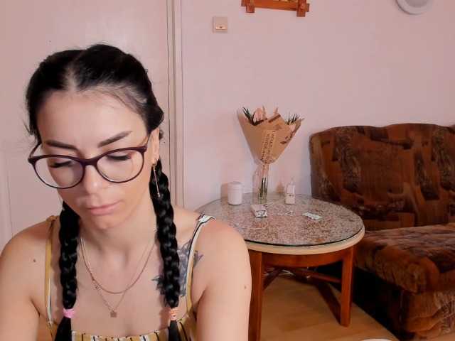 Live sex webcam photo for Sexmilfxx #277227655