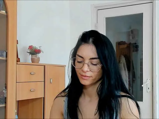 Live sex webcam photo for Sexmilfxx #291095992