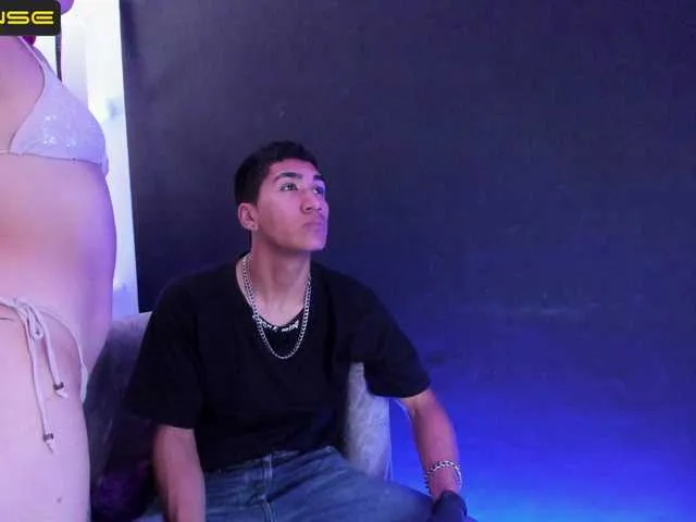 Live sex webcam photo for Sexx-Project #275634438