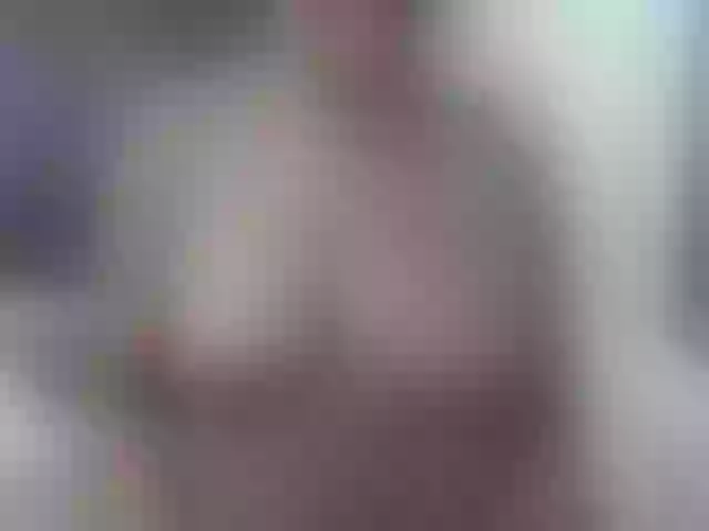Live sex webcam photo for Sexxieebony20 #274562573