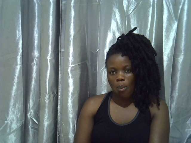 Live sex webcam photo for Sexxiest #292290630