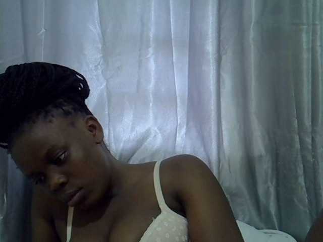 Live sex webcam photo for Sexxiest #292406650