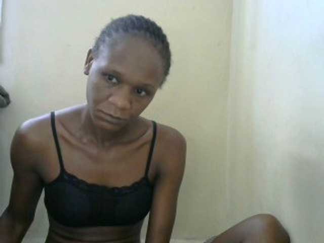 Live sex webcam photo for Sexxy-arianna #278010658