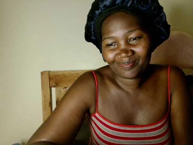 Live sex webcam photo for Sexxy-pretty24 #290697101