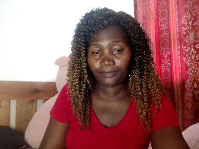 Live sex webcam photo for Sexxy-pretty24 #290743618