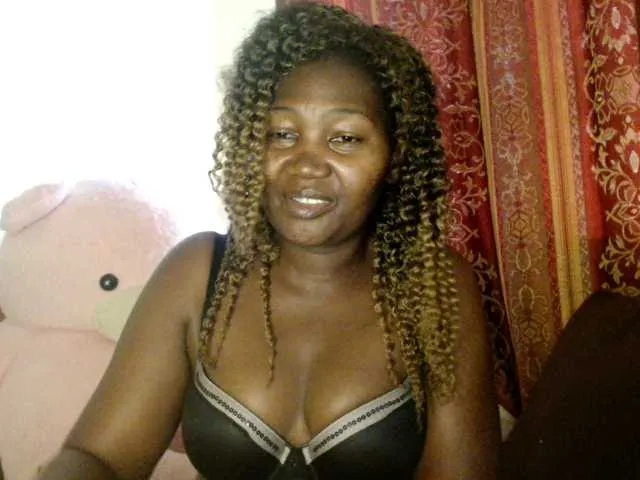 Live sex webcam photo for Sexxy-pretty24 #290838173