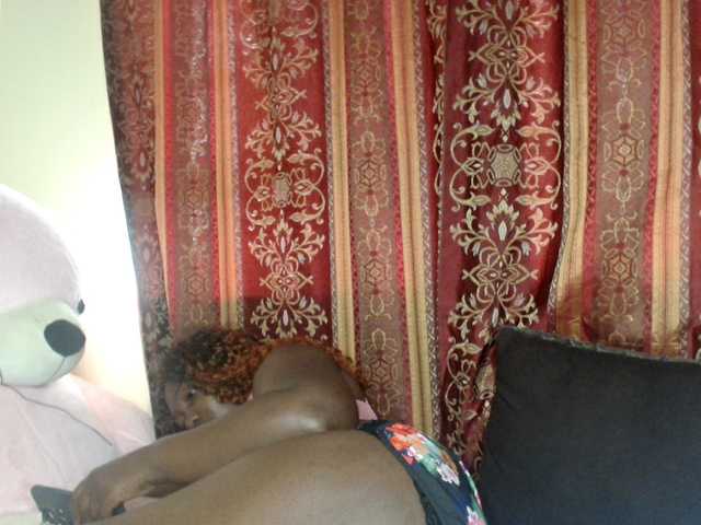 Live sex webcam photo for Sexxy-pretty24 #291182931