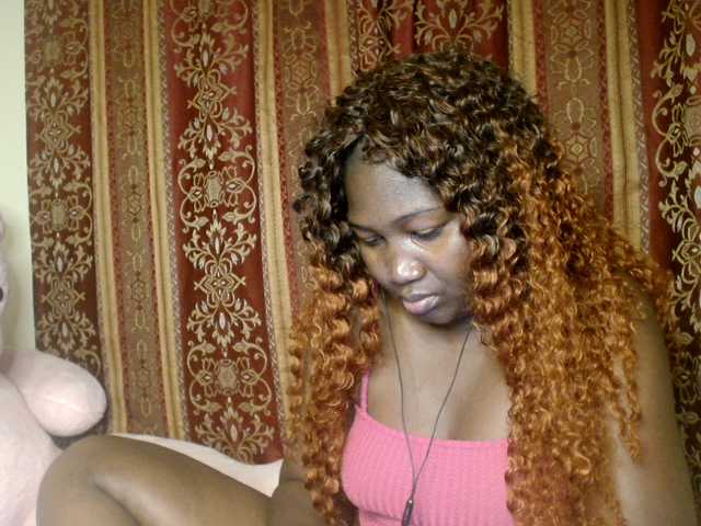 Live sex webcam photo for Sexxy-pretty24 #291240123