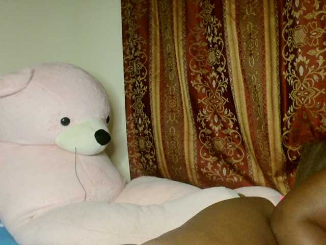 Live sex webcam photo for Sexxy-pretty24 #291254660