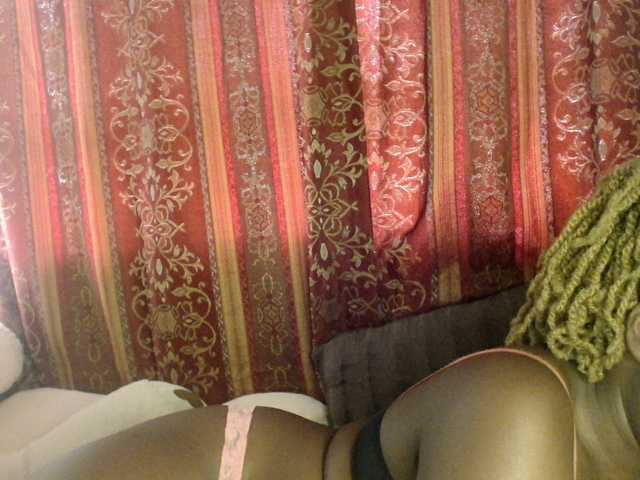 Live sex webcam photo for Sexxy-pretty24 #291465920