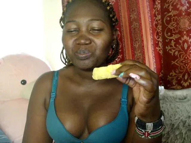 Live sex webcam photo for Sexxy-pretty24 #291788971