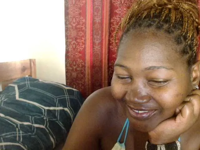 Live sex webcam photo for Sexxy-pretty24 #292100579