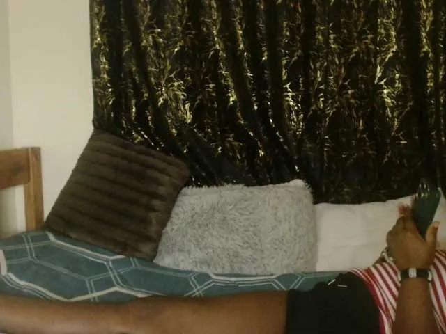 Live sex webcam photo for Sexxy-pretty24 #292290929