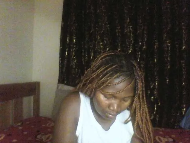 Live sex webcam photo for Sexxy-pretty24 #292363059