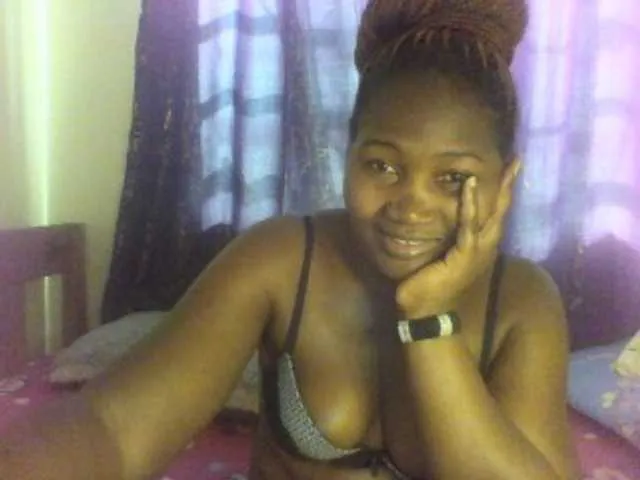 Live sex webcam photo for Sexxy-pretty24 #292388145