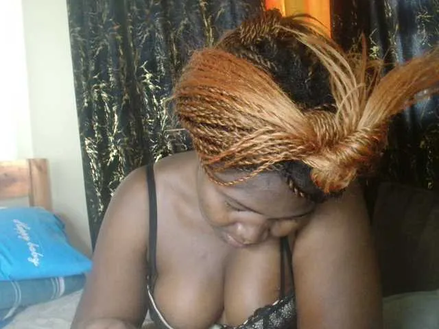 Live sex webcam photo for Sexxy-pretty24 #293855838