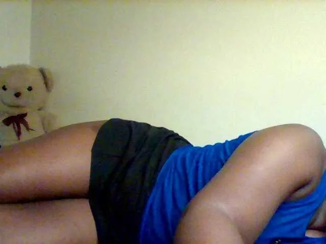 Live sex webcam photo for Sexxy-slim-honey #292640580