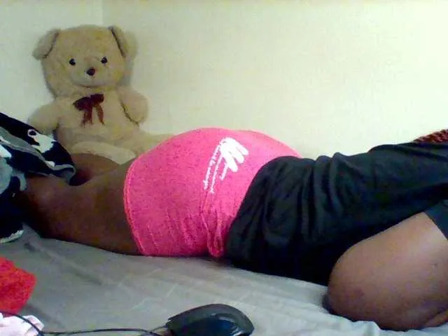 Live sex webcam photo for Sexxy-slim-honey #293806208