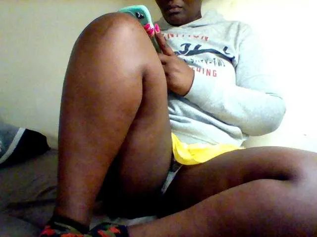 Live sex webcam photo for Sexxy-slim-honey #293837793
