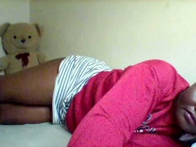 Live sex webcam photo for Sexxy-slim-honey #293875221
