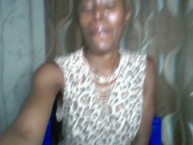 Live sex webcam photo for Sexxycandy #290414755