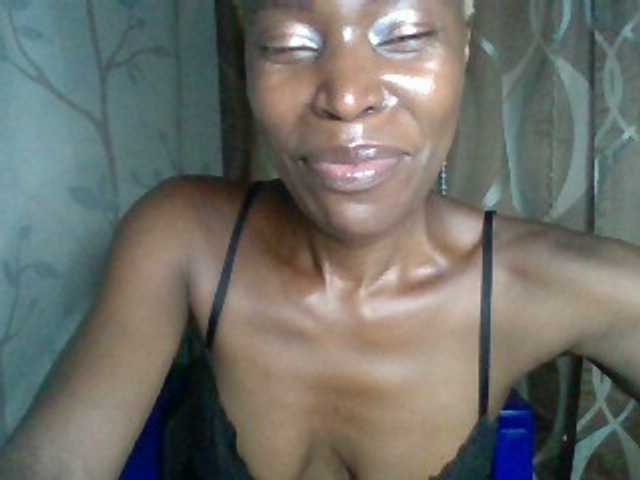 Live sex webcam photo for Sexxycandy #290541715