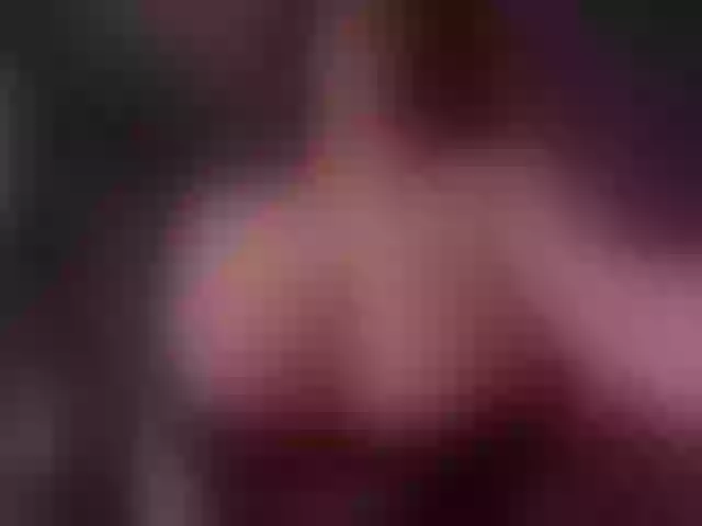 Live sex webcam photo for Sexxyerin #290443404