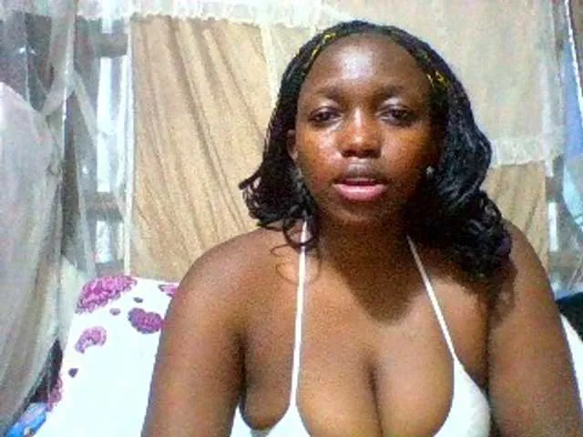 Live sex webcam photo for Sexxyladies #293265997