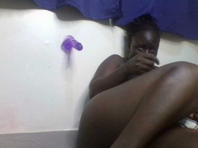 Live sex webcam photo for Sexxywetpussy #277914002