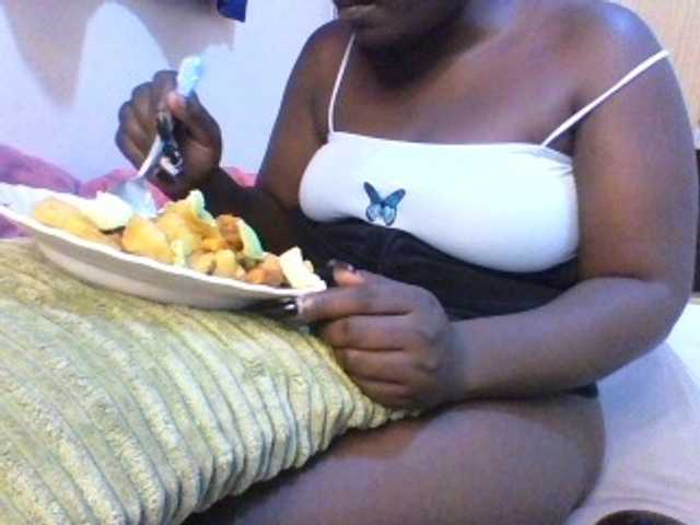 Live sex webcam photo for Sexxywetpussy #278292789