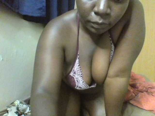 Live sex webcam photo for Sexxywetpussy #278307245