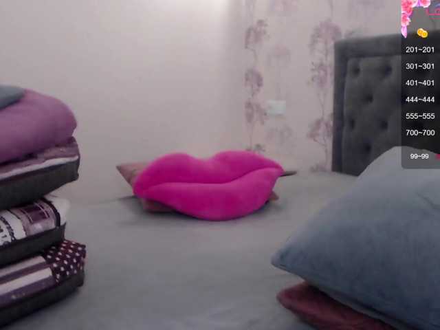 Live sex webcam photo for Sexy--Brunettee69 #292183661