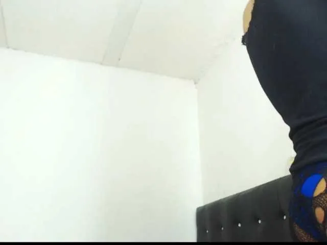 Live sex webcam photo for Sexy-Kendall #276342625