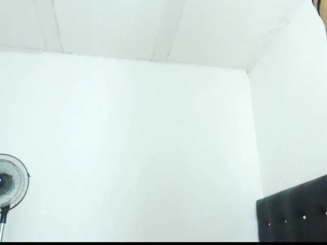 Live sex webcam photo for Sexy-Kendall #276373998
