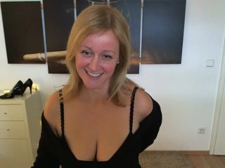 Live sex webcam photo for Sexy-Leni #157838448