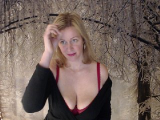 Live sex webcam photo for Sexy-Leni #197518866