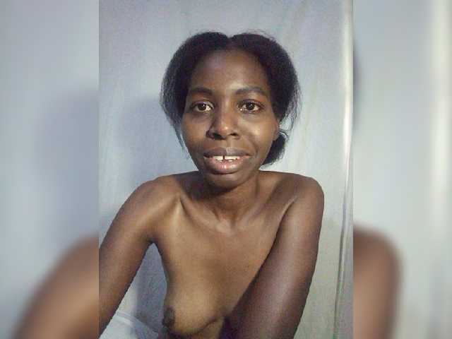 Live sex webcam photo for Sexy-Olivia #277997891