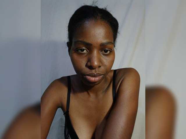 Live sex webcam photo for Sexy-Olivia #278010874