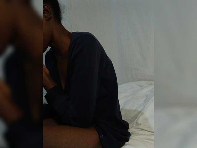 Live sex webcam photo for Sexy-Olivia #278133833